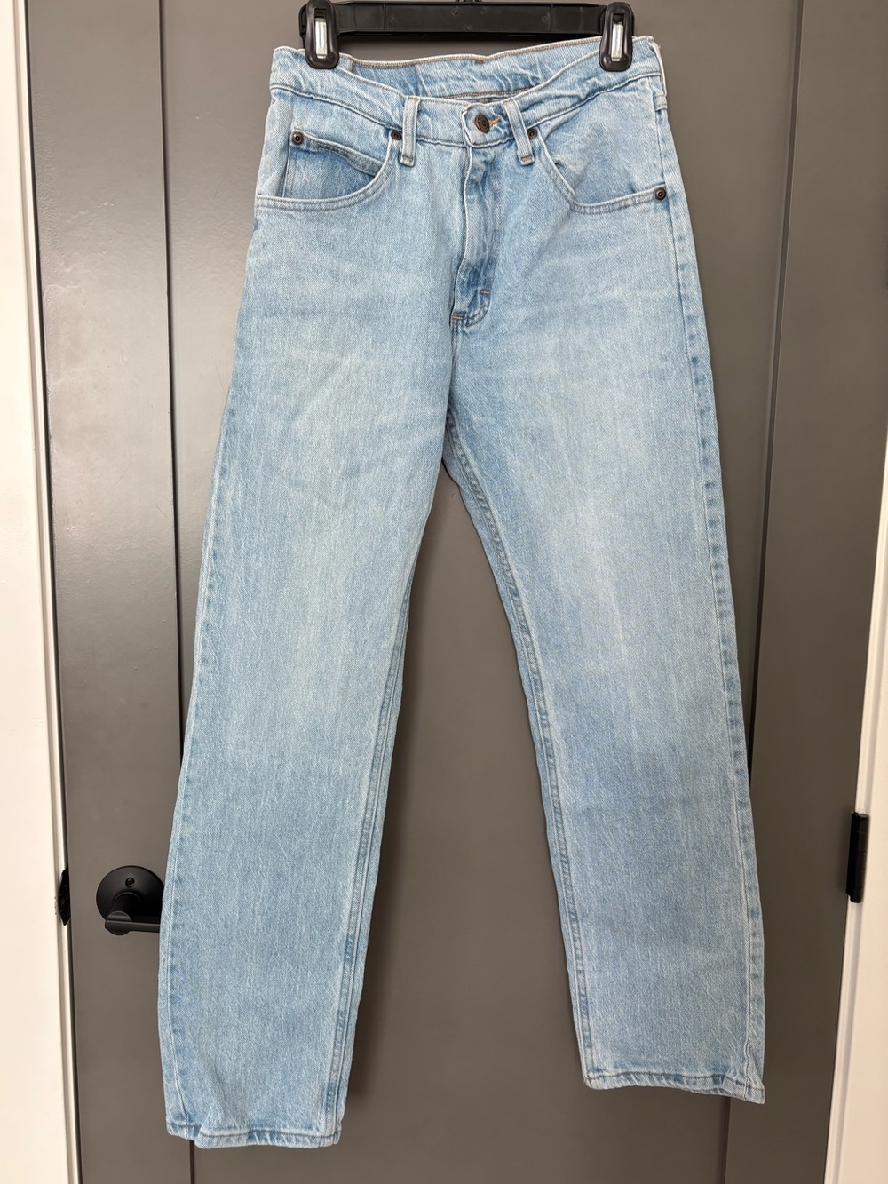 Wrangler Light Wash Women’s Straight Jeans